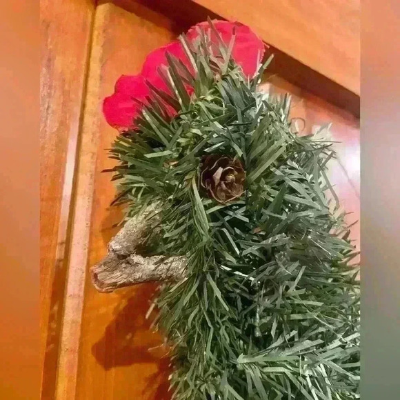 Handmade Chicken Christmas Wreath - Picture 2 of 5